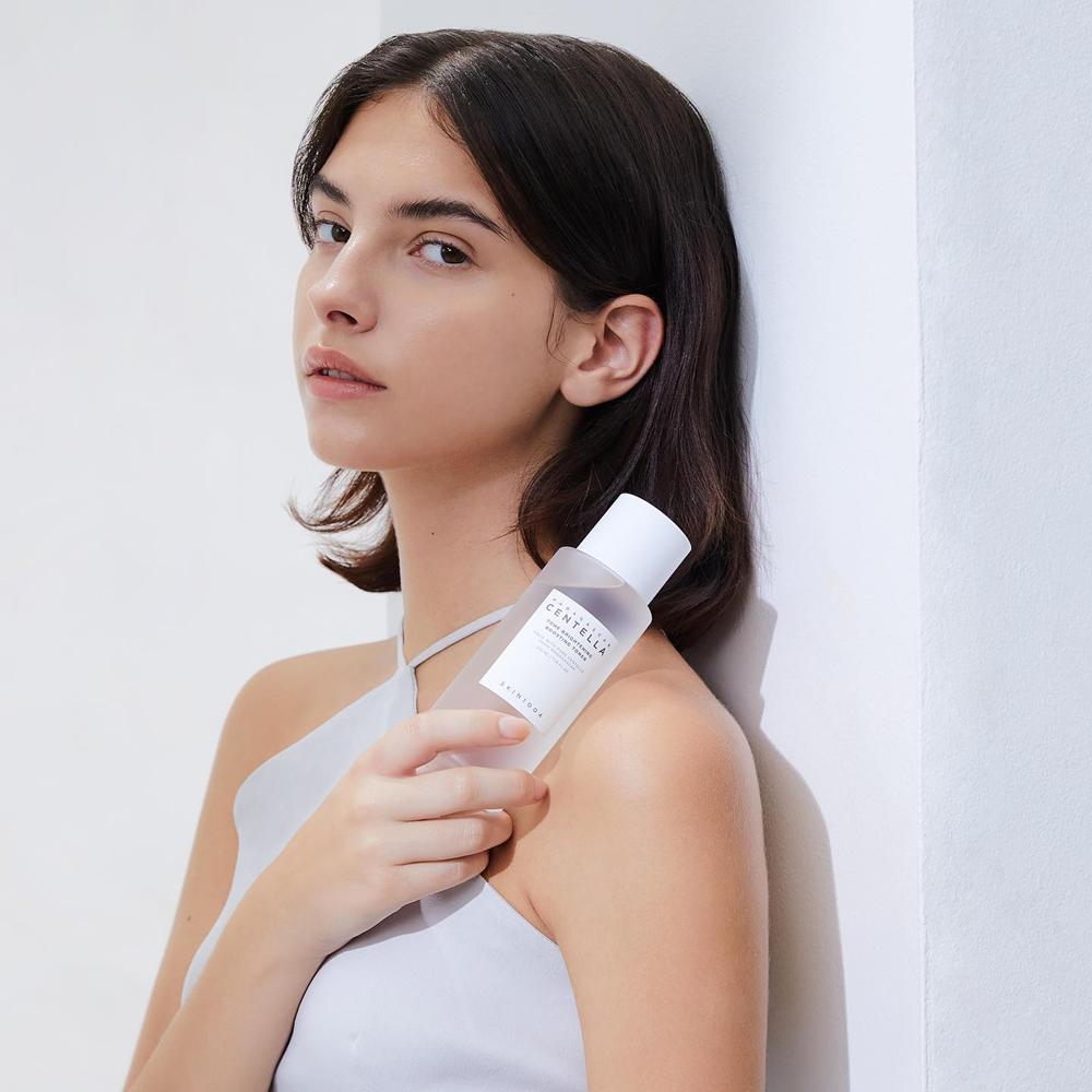 SKIN1004 Tonico Centella Brightening Boosting Toner 210Ml